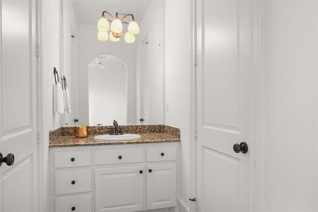 Bedrooms 3 & 4 are Jack and Jill bathrooms. | Image 43