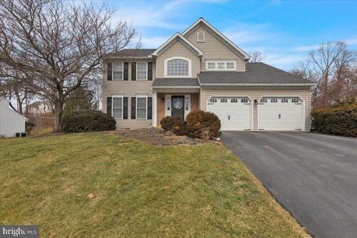6 Lenape Dr, MORGANTOWN, PA, 19543-9315 | Card Image