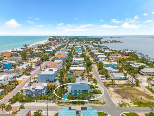 2300 Avenue B, BRADENTON BEACH, FL, 34217-2215 | Card Image