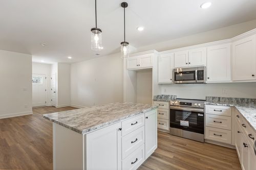 410 Hatcher Ln, Columbia, TN, 38401-4058 | Card Image