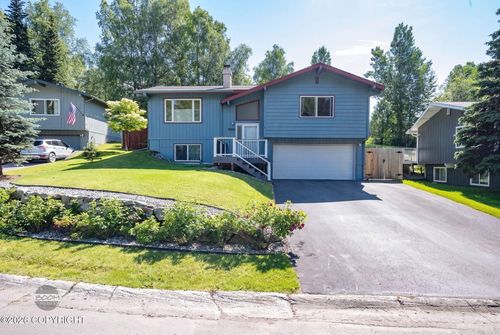 7010 Dickerson Dr, Anchorage, AK, 99504-1115 | Card Image