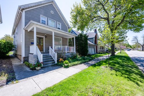 911 Lake Boulevard, St. Joseph, MI, 49085 | Card Image