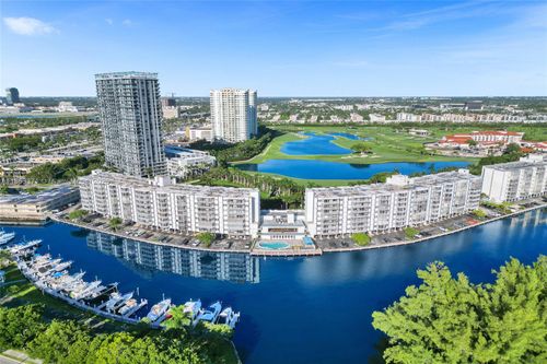 apt-423-200 Diplomat Pkwy, Hallandale Beach, FL, 33009-8715 | Card Image