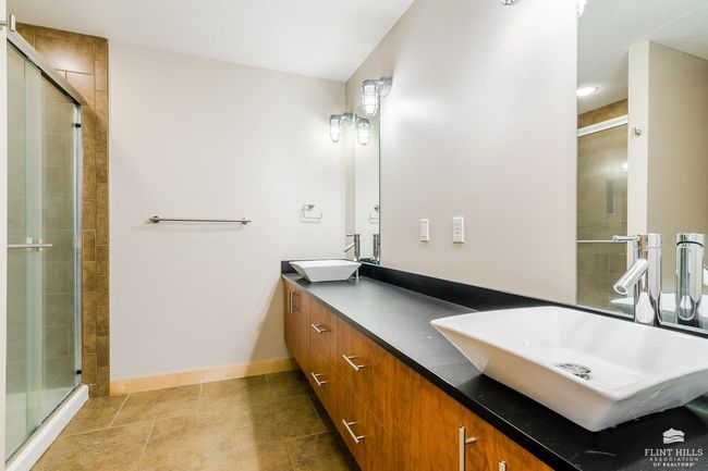 100 Silo Pl, Condo with 3 bedrooms, 3 bathrooms and null parking in Manhattan KS | Image 13