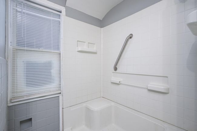 9231 Burt Rd, House other with 3 bedrooms, 1 bathrooms and null parking in Detroit MI | Image 18