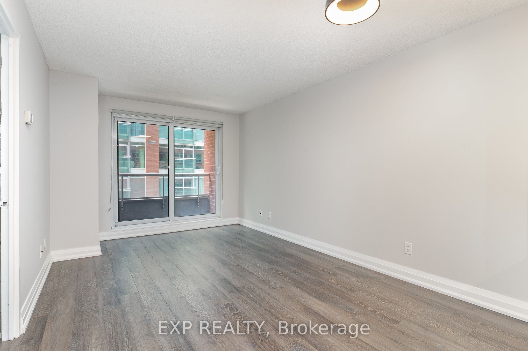 Residential in Toronto C08 5