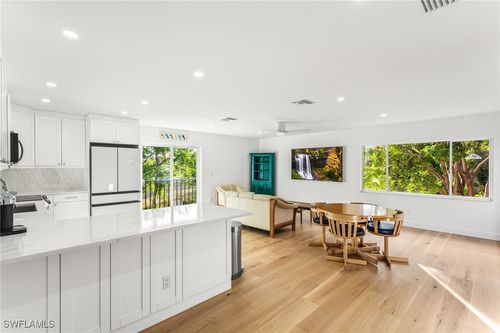 ch2-27682 Imperial River Rd, Bonita Springs, FL, 34134-2300 | Card Image