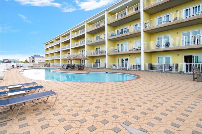 1006 - 5495 State Highway 361, Condo with 2 bedrooms, 2 bathrooms and null parking in Port Aransas TX | Image 12