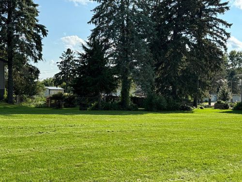 418 E Monroe St, Caledonia, MN, 55921-1429 | Card Image