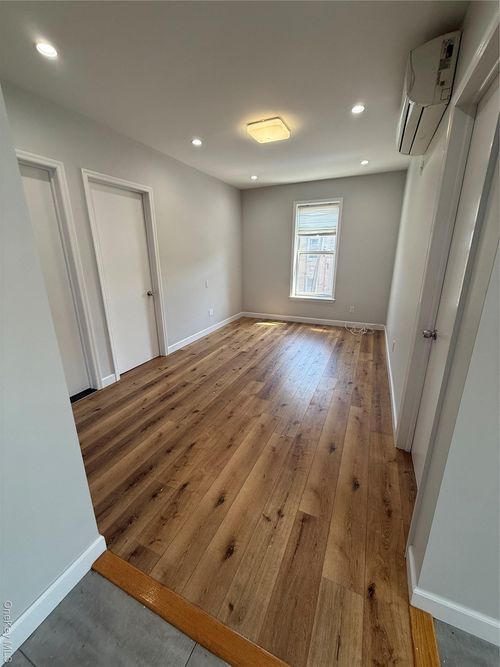 6676 Fresh Pond Rd, Ridgewood, NY, 11385-3963 | Card Image