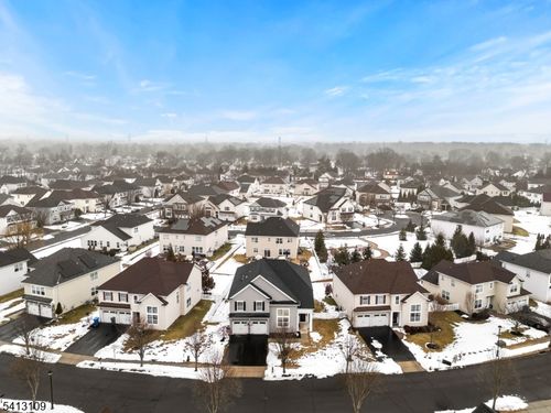 21 Dahlia Ct, Piscataway, NJ, 08854-6673 | Card Image