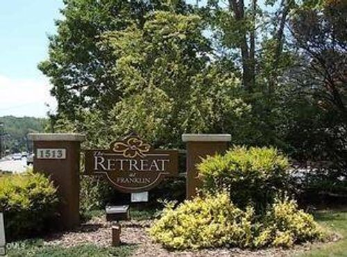 unit-d136-1513 E Franklin Street, Chapel Hill, NC, 27514 | Card Image