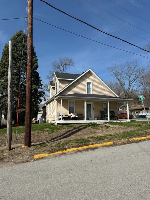 110 Lynn St, Port Byron, IL, 61275-7703 | Card Image