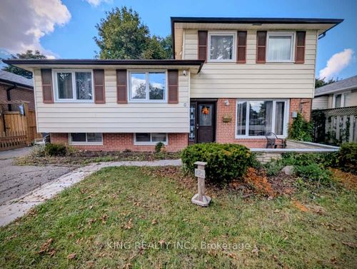 30 Parkway Ave, Brampton, ON, L6X2G4 | Card Image