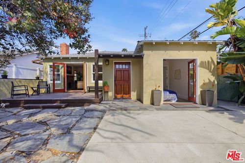 2432 Wilson Ave, Venice, CA, 90291-4741 | Card Image