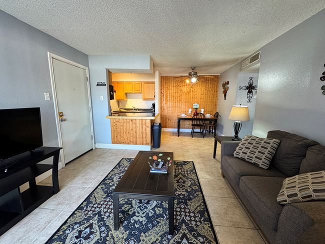 APT-903 - 4700 Boulder Dr, Condo with 1 bedrooms, 1 bathrooms and null parking in Midland TX | Image 4