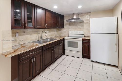 5-6336 Boulevard Of Champions 5, North Lauderdale, FL, 33068 | Card Image