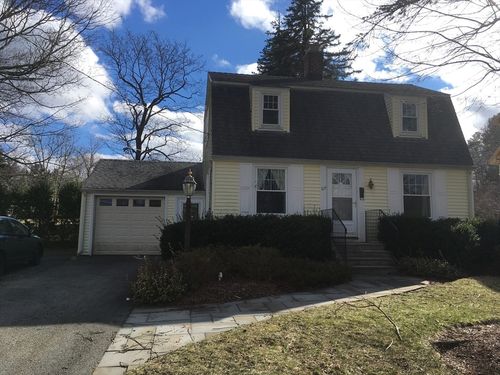 62 School St, Auburn, MA, 01501-2930 | Card Image