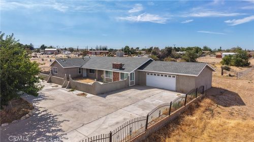 17764 Mojave St, Hesperia, CA, 92345-5460 | Card Image