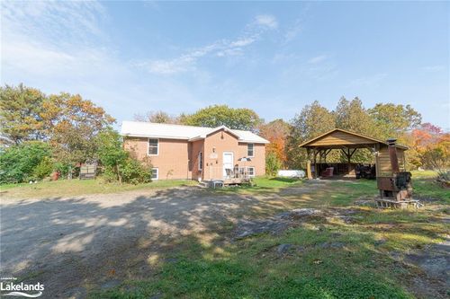 23 East Bear Lake Road, Sprucedale, ON, P0A1Y0 | Card Image