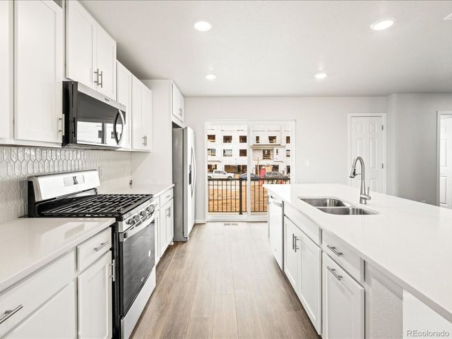14422 Pansy Loop, Townhouse with 3 bedrooms, 4 bathrooms and 2 parking in Morrison CO | Image 10