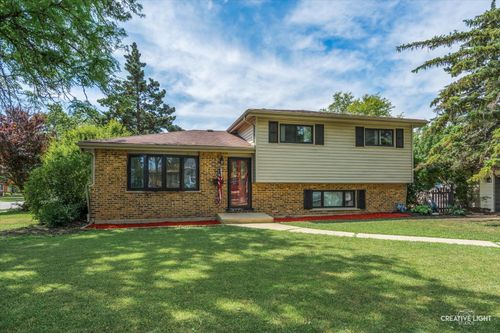 515 W Diversey Ave, Addison, IL, 60101-3443 | Card Image