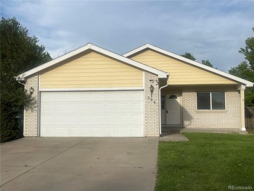 894 S Krameria St, Denver, CO, 80224-1428 | Card Image