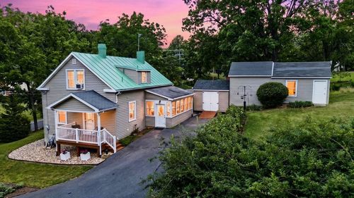 1801 Shutterlee Mill Rd, STAUNTON, VA, 24401-1710 | Card Image