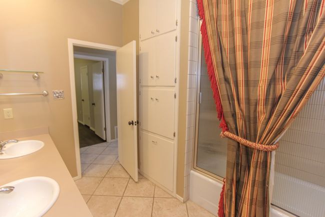 10 Glenwick Cv, House other with 3 bedrooms, 3 bathrooms and 2 parking in Big Spring TX | Image 26