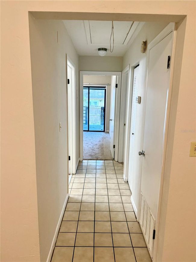 Hallway to Bedrooms | Image 8