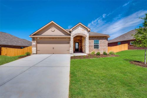 905 Summer Stream Rd, Denton, TX, 76207-1565 | Card Image