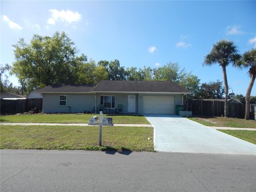 39414 8th Ave, Zephyrhills, FL, 33542-6810 | Card Image