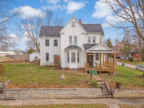 200 N Jackson St, New Athens, IL, 62264-1212 | Card Image