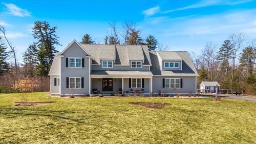 24 Brady Circle, Plaistow, NH, 03865 | Card Image