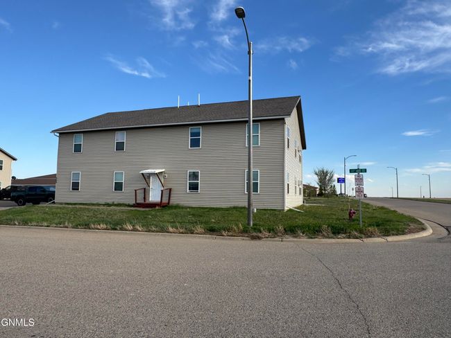 202206 10 Th Ave Se, Home with 24 bedrooms, 16 bathrooms and null parking in Crosby ND | Image 23
