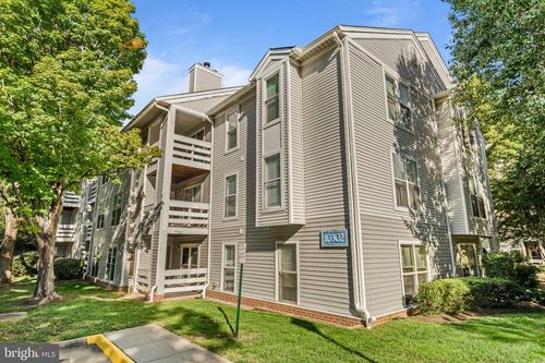 8-108-10302 Appalachian Cir, OAKTON, VA, 22124-2753 | Card Image