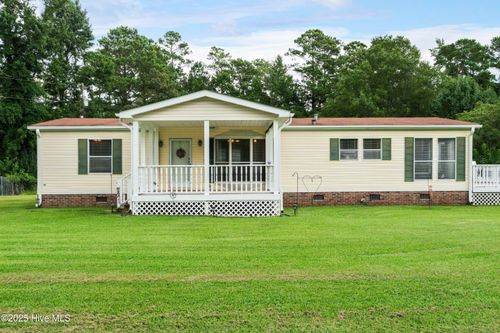 124 Hunter Ct, Rocky Point, NC, 28457-8173 | Card Image