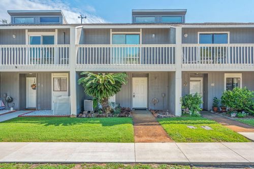 28 Court Dr, Destin, FL, 32541-2110 | Card Image