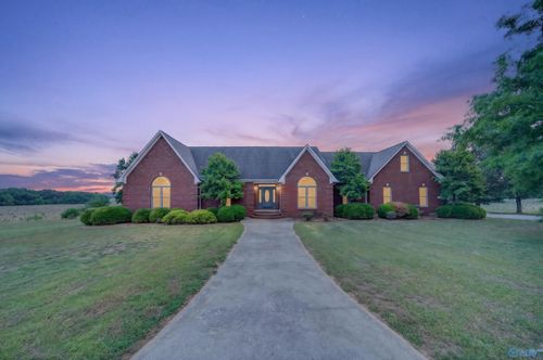380 Countess Road Ne, Huntsville, AL, 35810 | Card Image