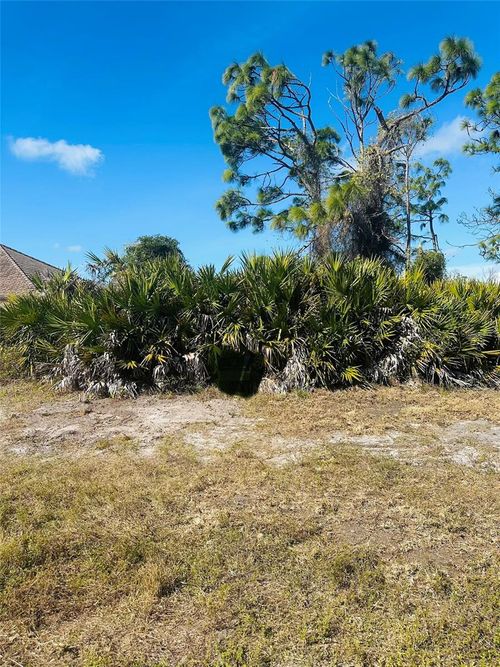 11 Medalist Way, ROTONDA WEST, FL, 33947-2173 | Card Image