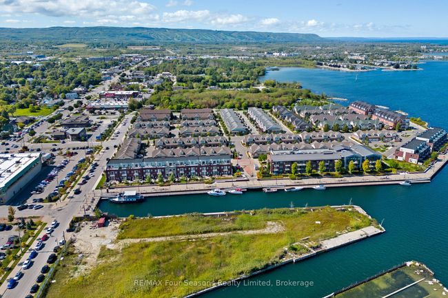 6 Collship Lane, Condo with 2 bedrooms, 3 bathrooms and 2 parking in Collingwood ON | Image 26