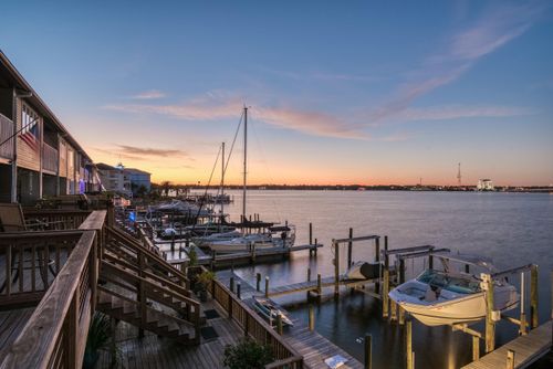 202-202 Snug Harbour Dr, Shalimar, FL, 32579-1260 | Card Image