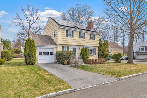 15 Brookside Ln, Harrison, NY, 10528-4518 | Card Image