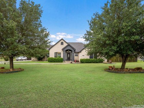 8612 Quail Rdg, San Antonio, TX, 78263-2212 | Card Image