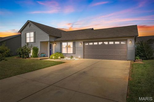 321 Bucking Horse Dr, Farmington, MO, 63640-7769 | Card Image