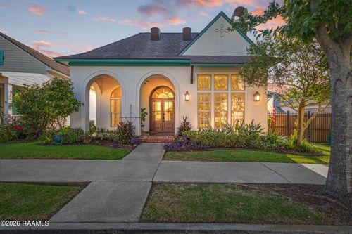 405 Harbor Rd, Youngsville, LA, 70592-5697 | Card Image
