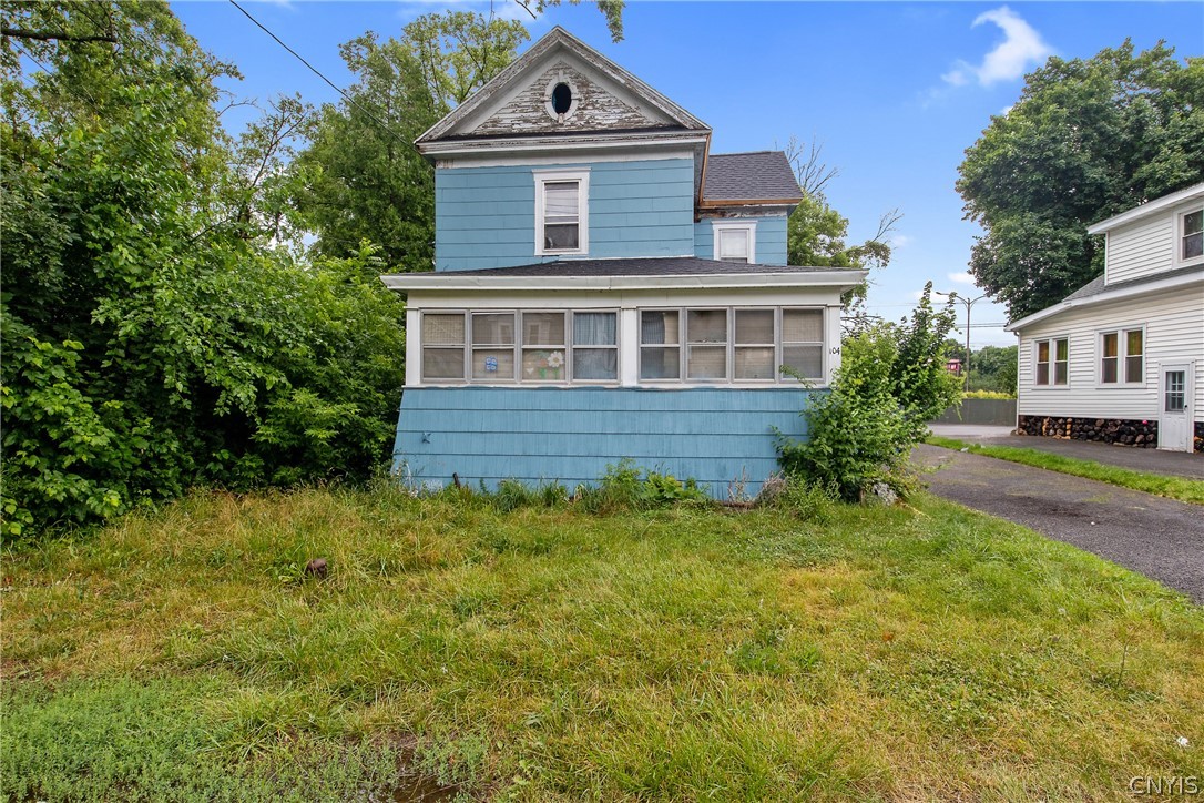 Roswell Ave, Nedrow, NY 13120