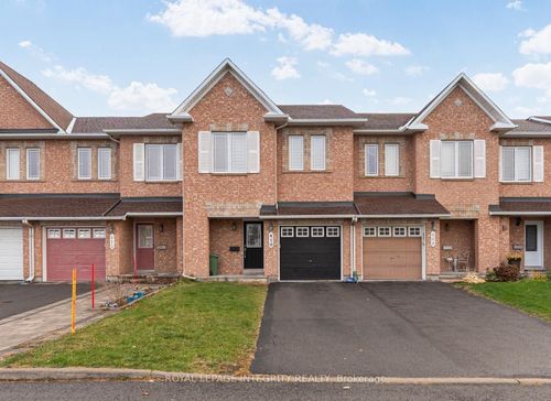 {{alt}} | Card Image