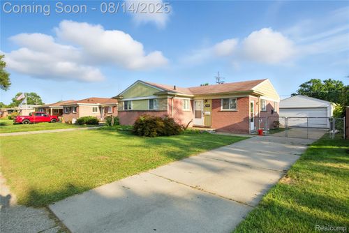 34329 Barton St, Westland, MI, 48185-7718 | Card Image