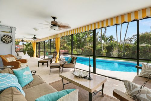 10174 Dogwood Ave, Palm Beach Gardens, FL, 33410-4768 | Card Image